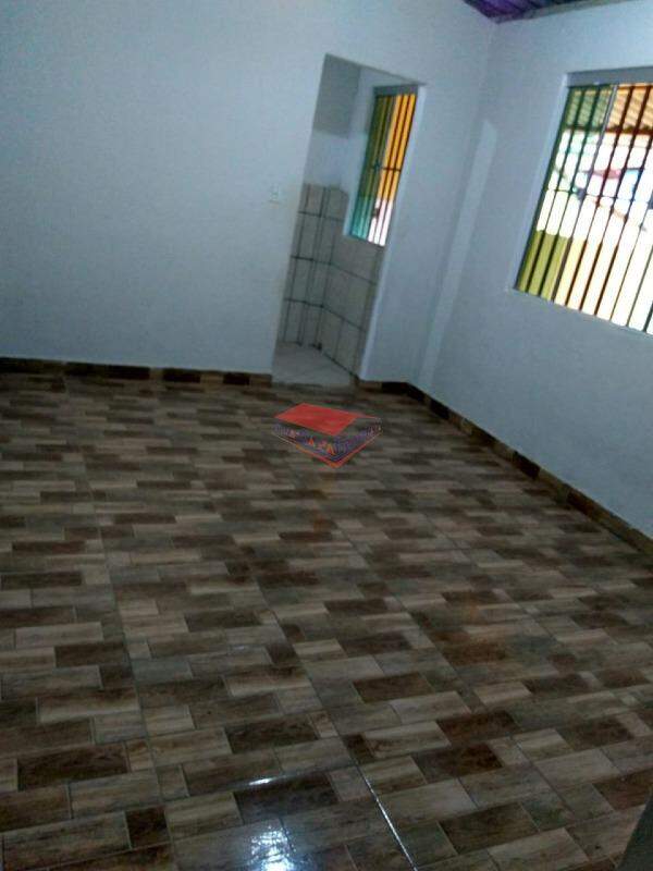 Casa para alugar com 2 quartos, 80m² - Foto 11