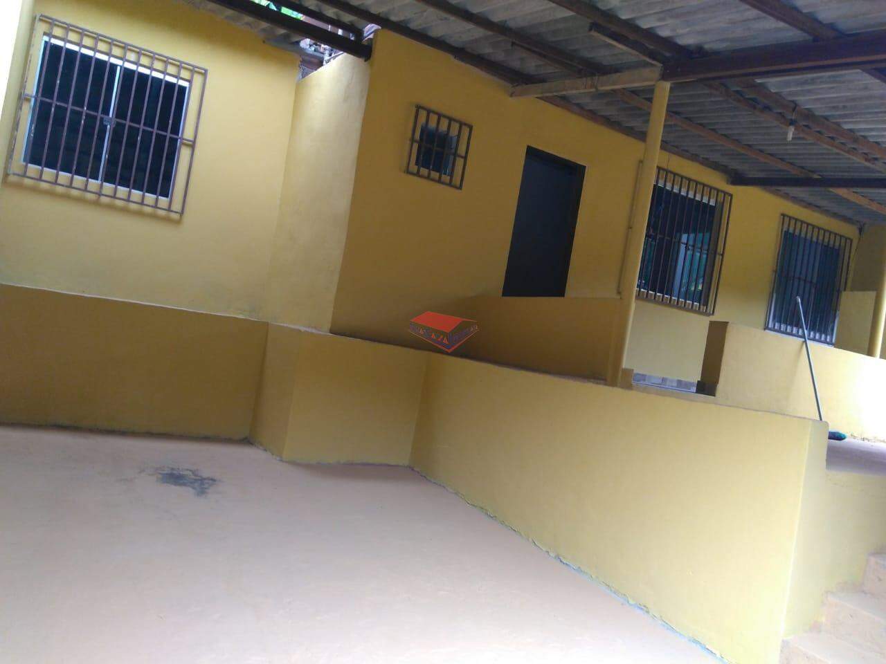 Casa para alugar com 2 quartos, 80m² - Foto 4