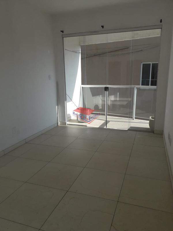 Apartamento à venda com 3 quartos, 116m² - Foto 2