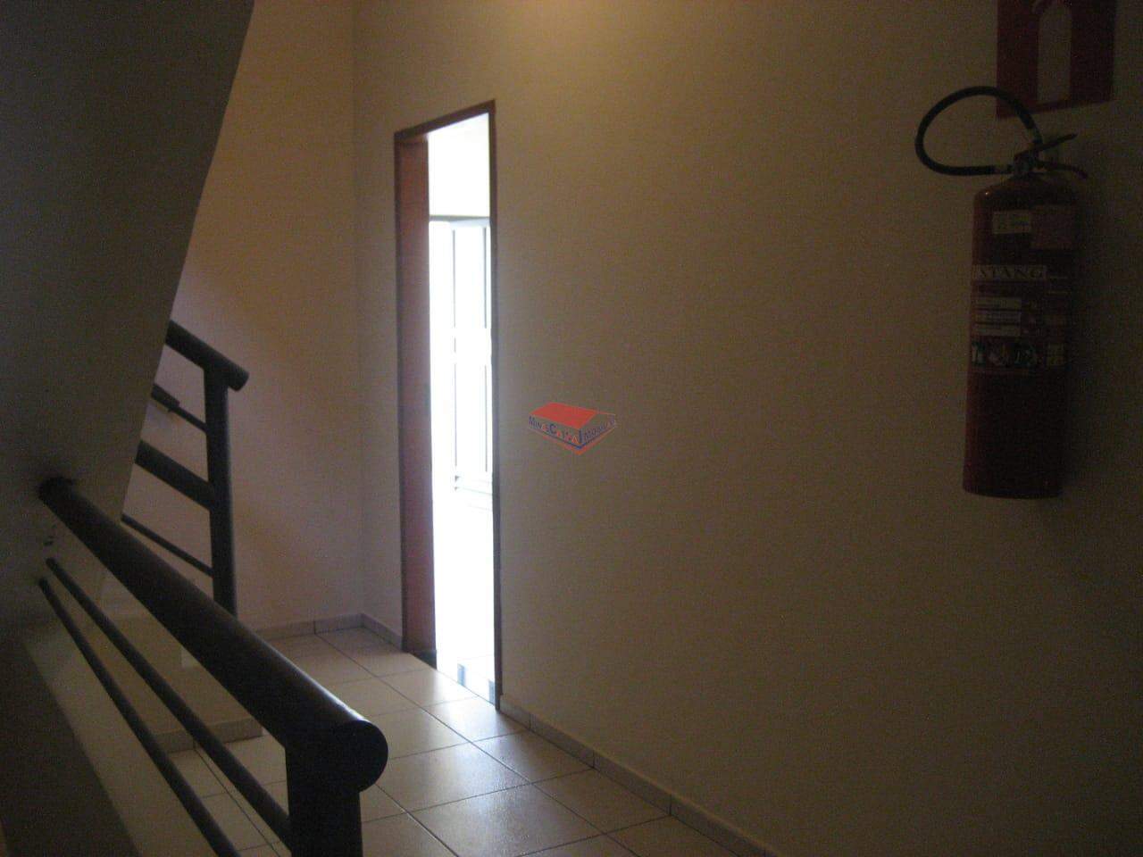 Apartamento à venda com 2 quartos, 101m² - Foto 2