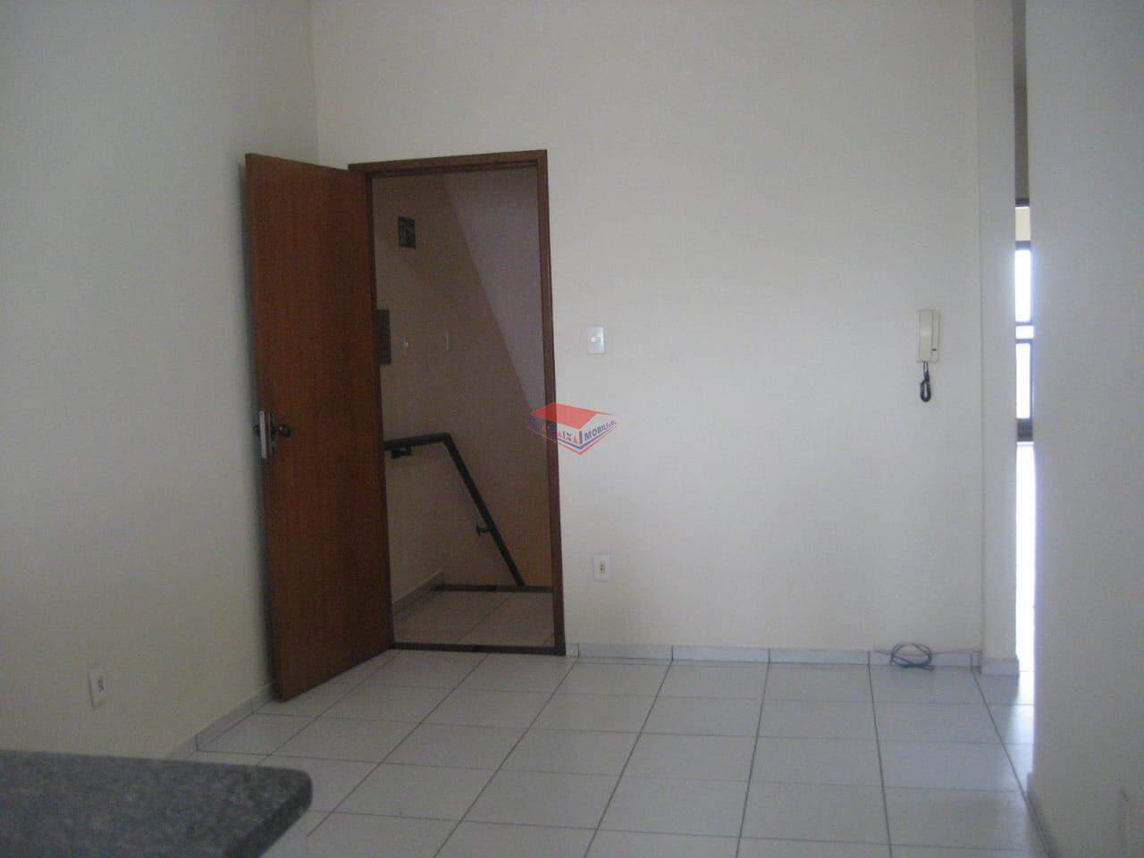 Apartamento à venda com 2 quartos, 101m² - Foto 3