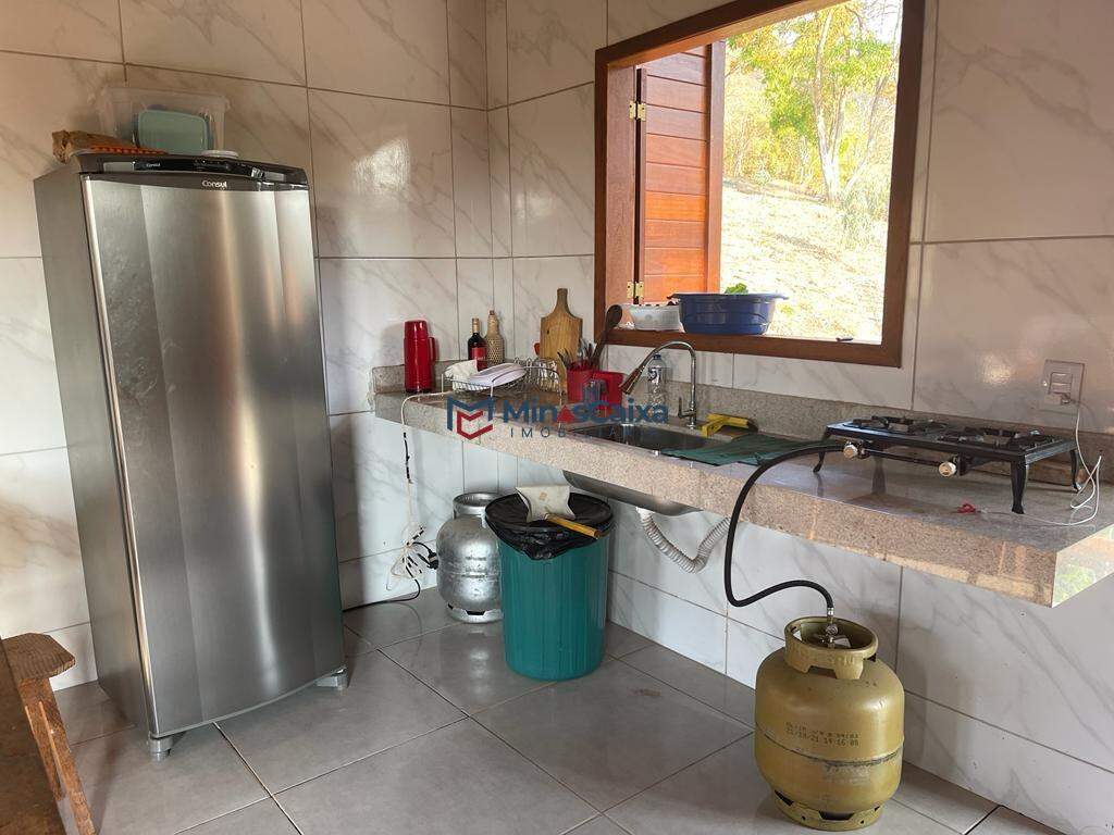 Chácara à venda com 2 quartos, 150m² - Foto 25