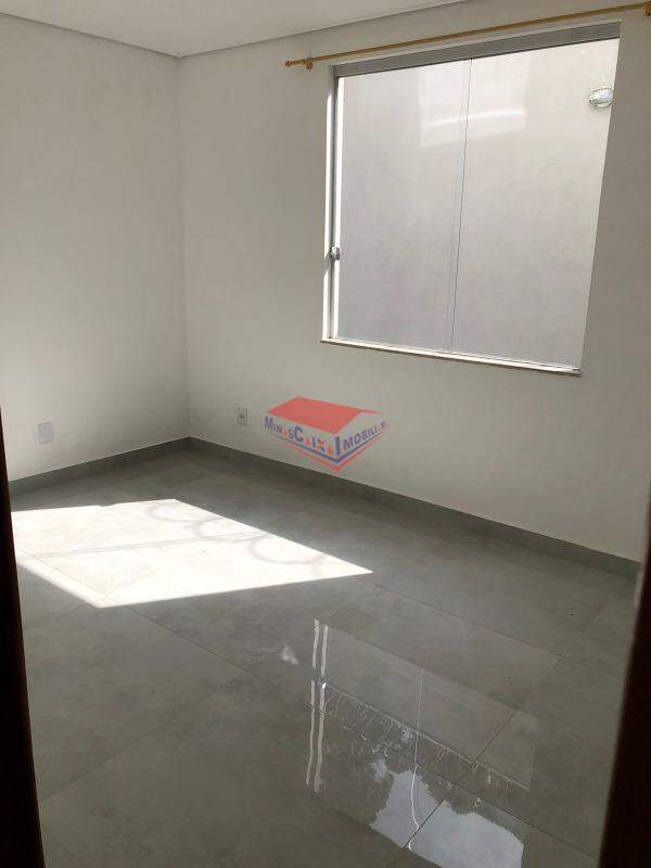 Casa à venda com 3 quartos, 120m² - Foto 17