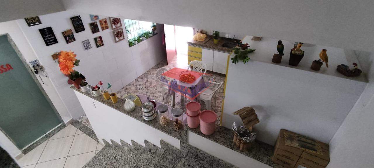 Casa para alugar com 3 quartos, 184m² - Foto 16