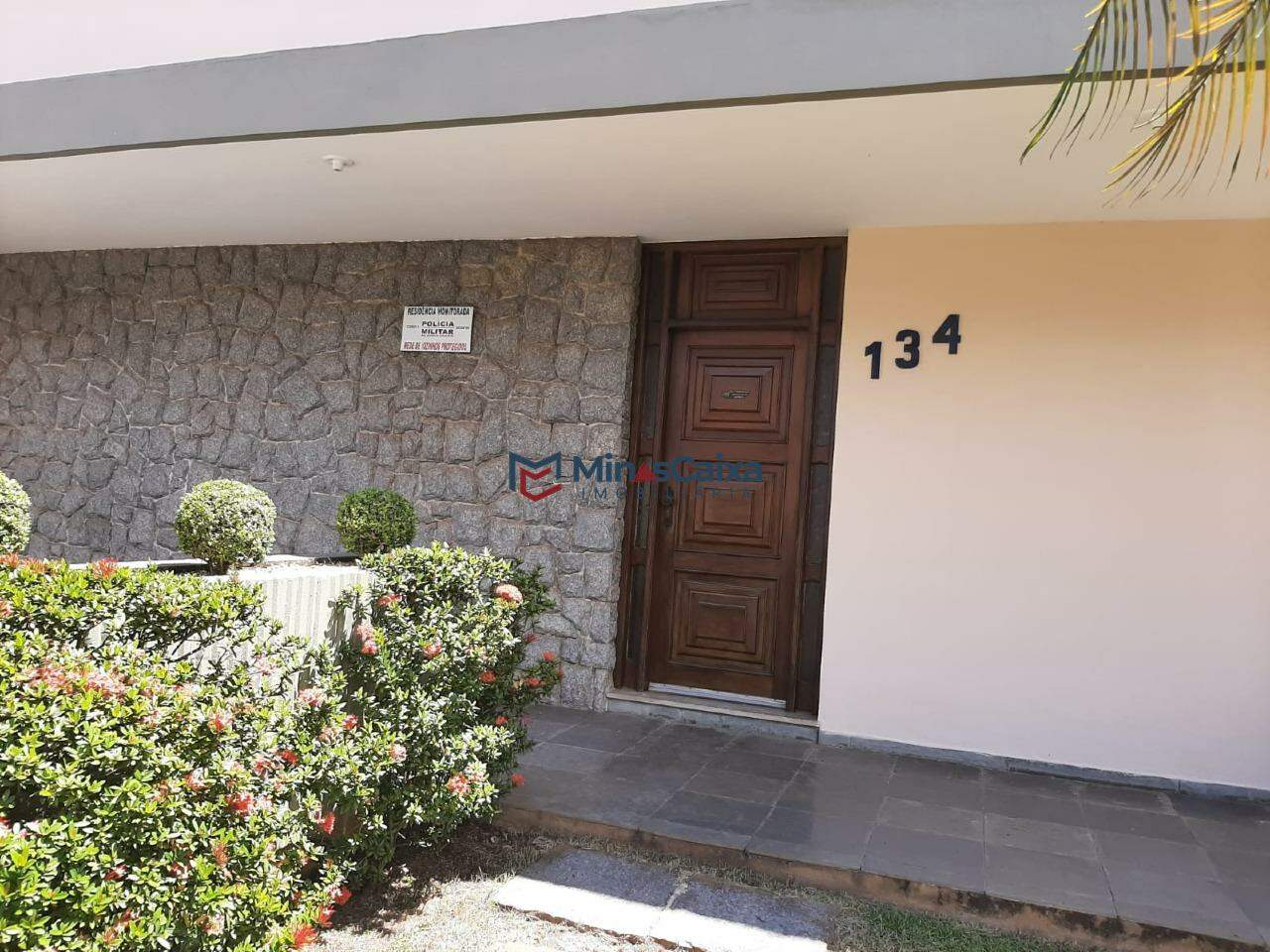 Casa à venda com 4 quartos, 300m² - Foto 3