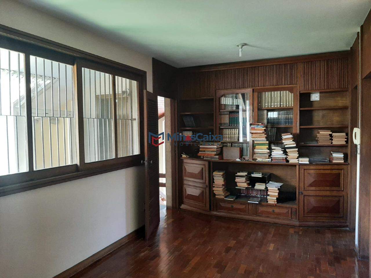Casa à venda com 4 quartos, 300m² - Foto 6