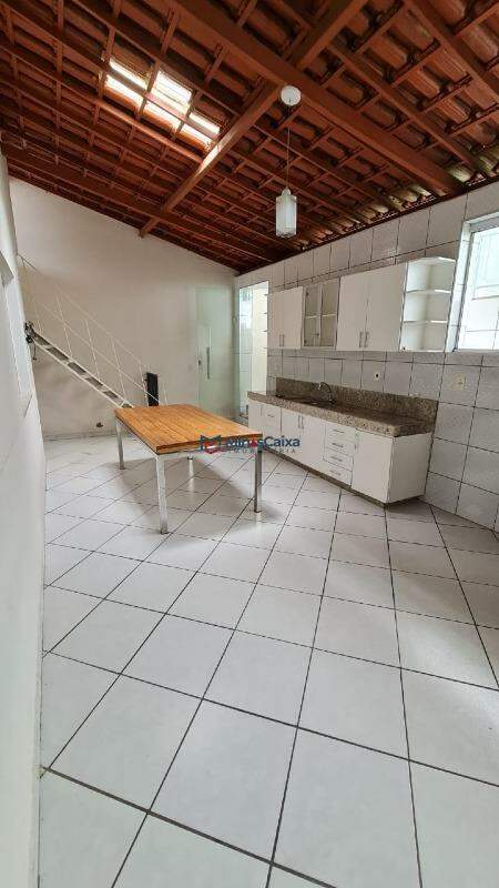 Casa à venda com 4 quartos, 360m² - Foto 17