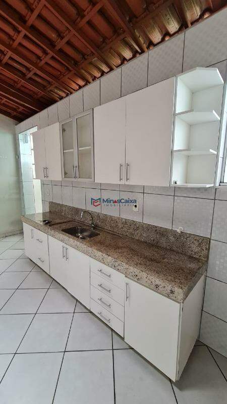 Casa à venda com 4 quartos, 360m² - Foto 18