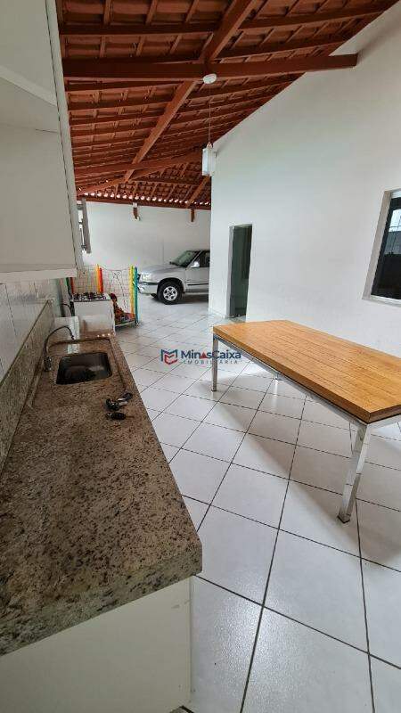 Casa à venda com 4 quartos, 360m² - Foto 6