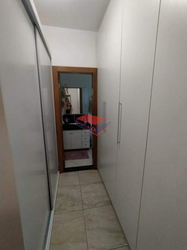 Apartamento à venda com 3 quartos, 246m² - Foto 8