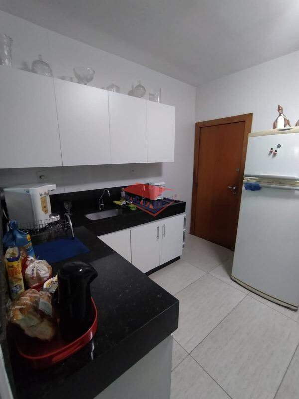 Apartamento à venda com 3 quartos, 246m² - Foto 6