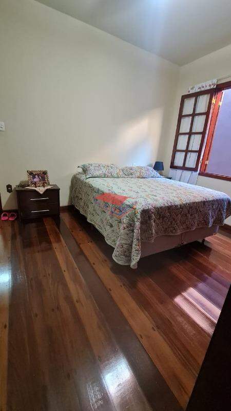 Casa à venda com 3 quartos, 200m² - Foto 9