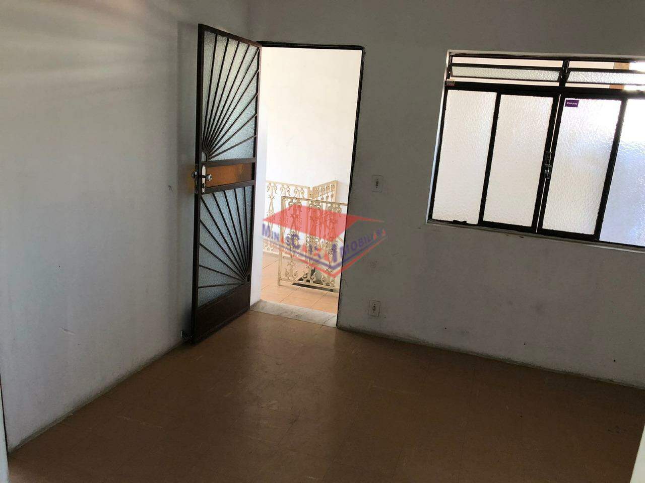 Casa à venda com 4 quartos, 260m² - Foto 8