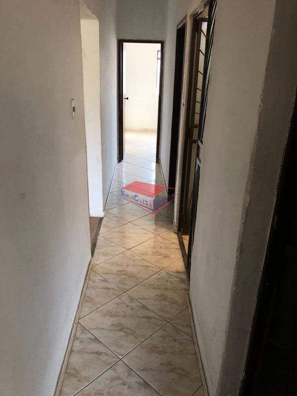 Casa à venda com 4 quartos, 260m² - Foto 12