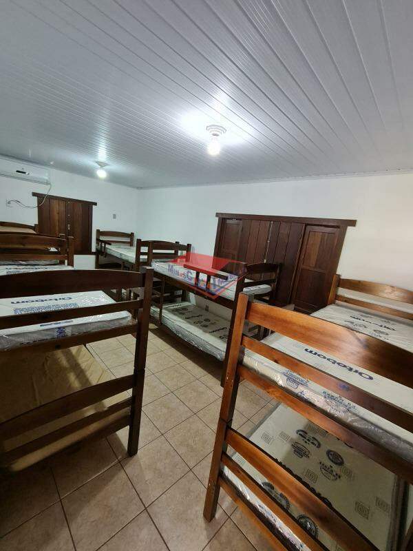 Chácara à venda com 7 quartos, 100m² - Foto 23