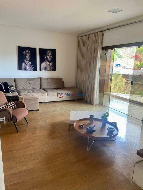 Casa à venda com 4 quartos, 367m² - Foto 4