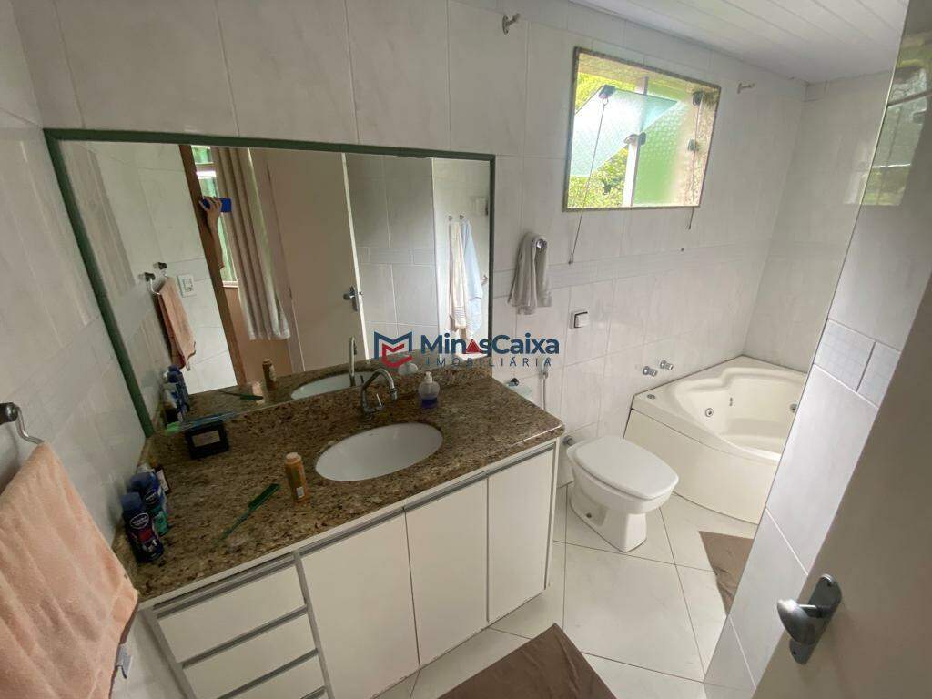 Casa à venda com 4 quartos, 175m² - Foto 24