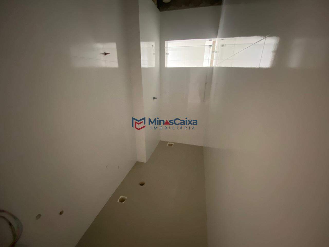 Casa à venda com 2 quartos, 176m² - Foto 5