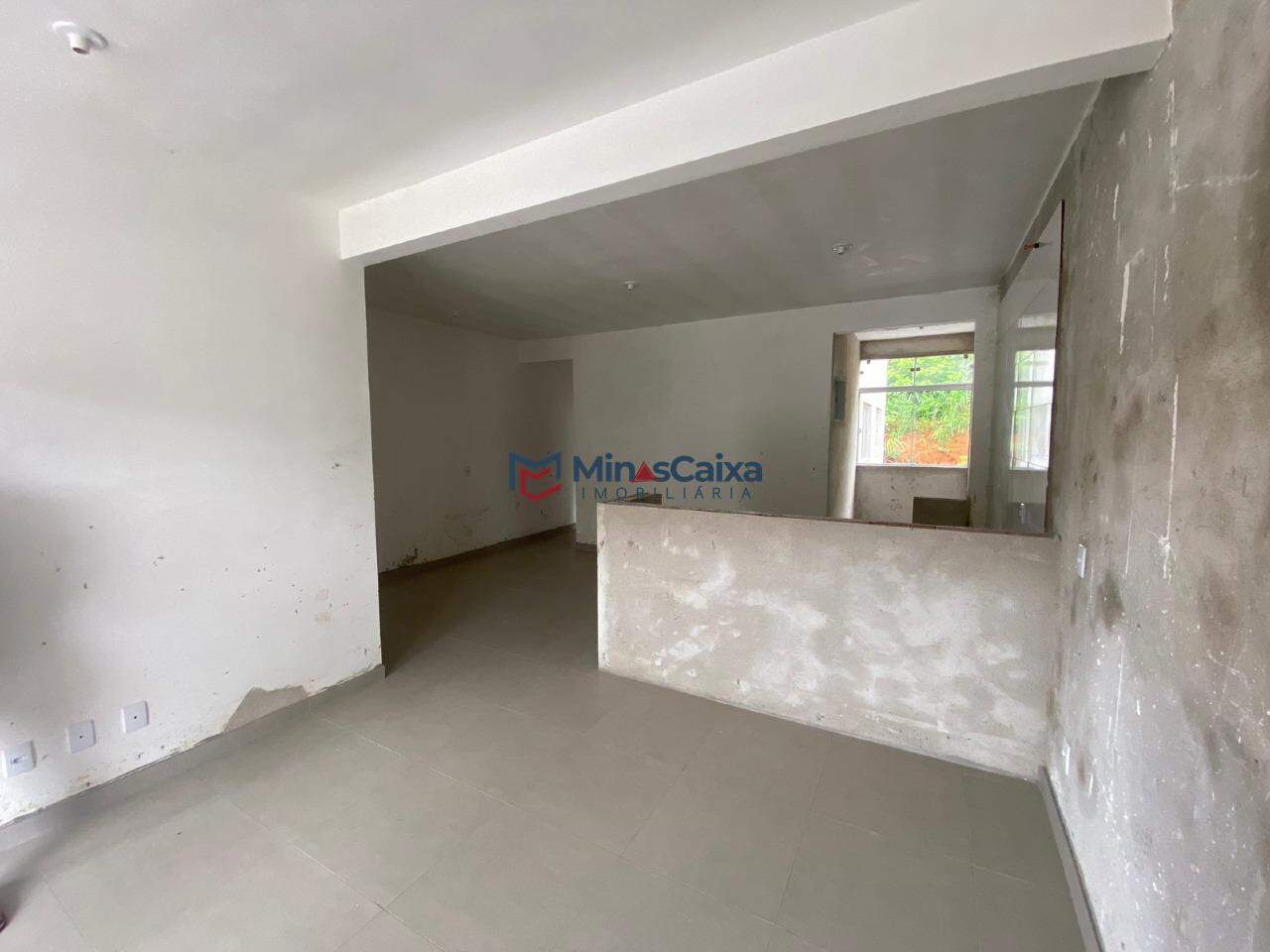 Casa à venda com 2 quartos, 176m² - Foto 1