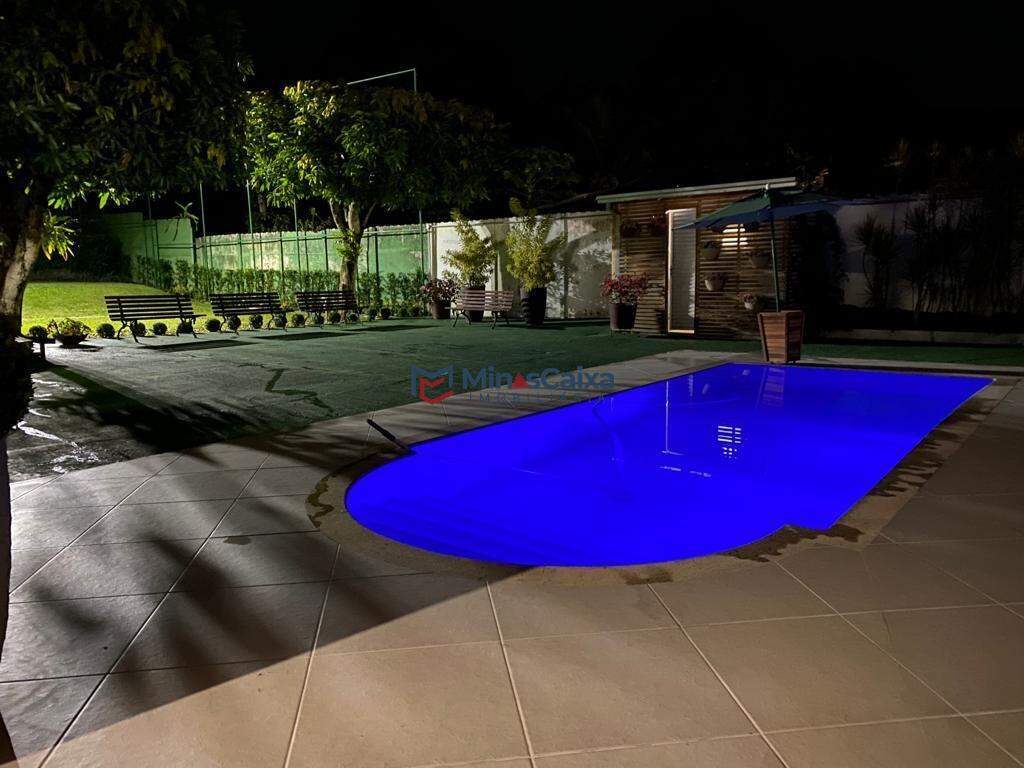 Casa à venda com 2 quartos, 600m² - Foto 1
