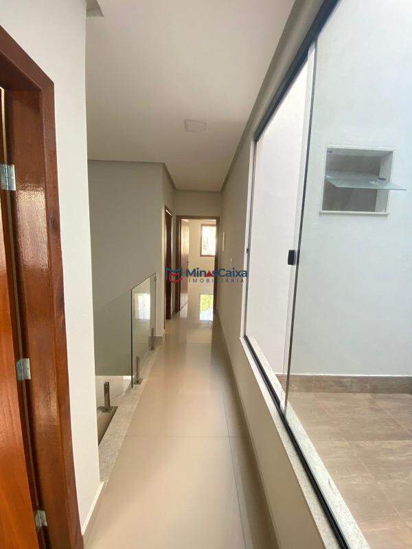 Casa à venda com 3 quartos, 200m² - Foto 25