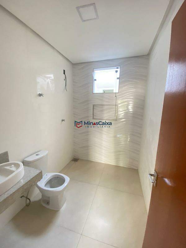 Casa à venda com 3 quartos, 200m² - Foto 19