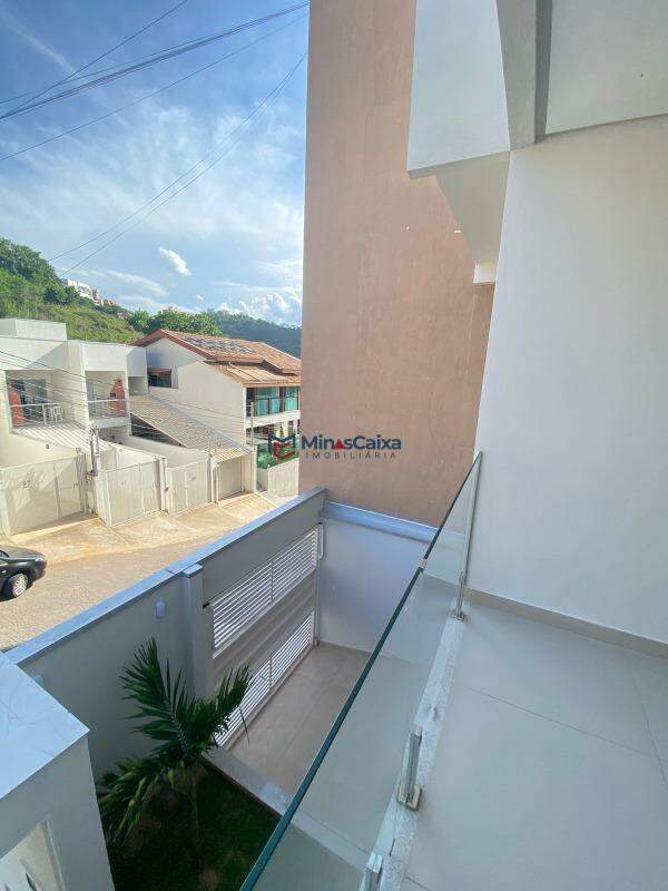 Casa à venda com 3 quartos, 200m² - Foto 18