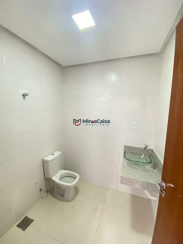 Casa à venda com 3 quartos, 200m² - Foto 9