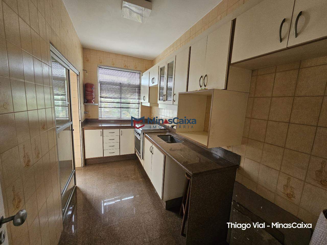 Apartamento à venda com 3 quartos, 150m² - Foto 9