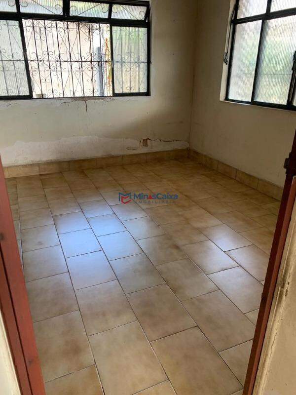 Casa à venda com 4 quartos, 300m² - Foto 10