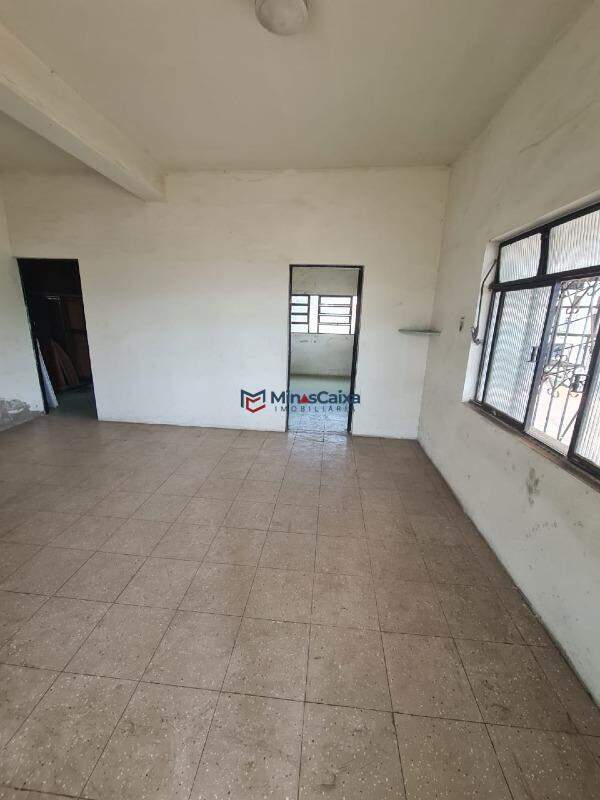 Casa à venda com 4 quartos, 300m² - Foto 16