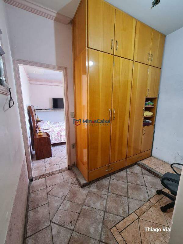 Casa à venda com 4 quartos, 247m² - Foto 19