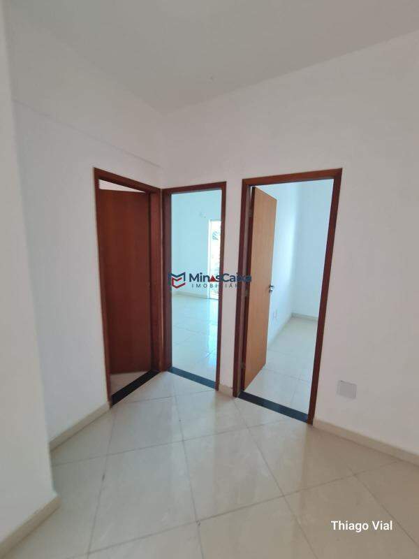 Apartamento à venda com 2 quartos, 58m² - Foto 3