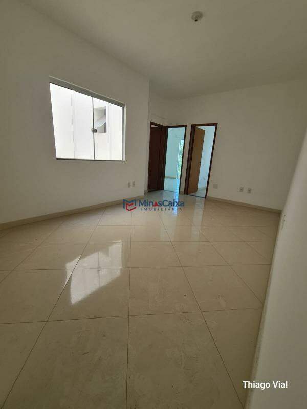 Apartamento à venda com 2 quartos, 58m² - Foto 2