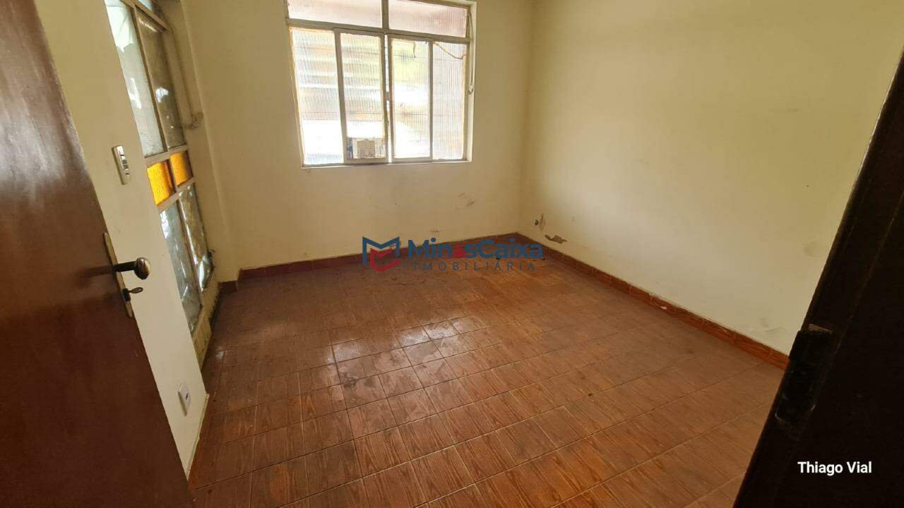 Casa à venda com 5 quartos, 340m² - Foto 15