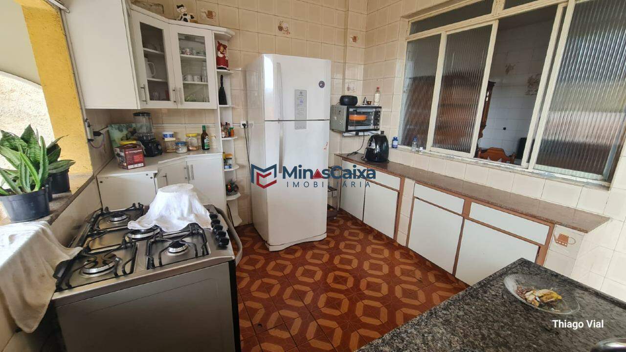 Casa à venda com 5 quartos, 340m² - Foto 20