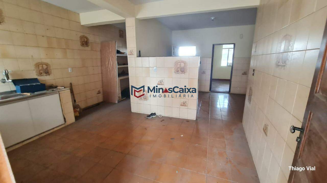 Casa à venda com 5 quartos, 340m² - Foto 6