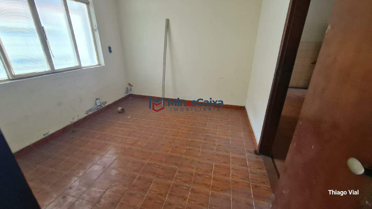 Casa à venda com 5 quartos, 340m² - Foto 10