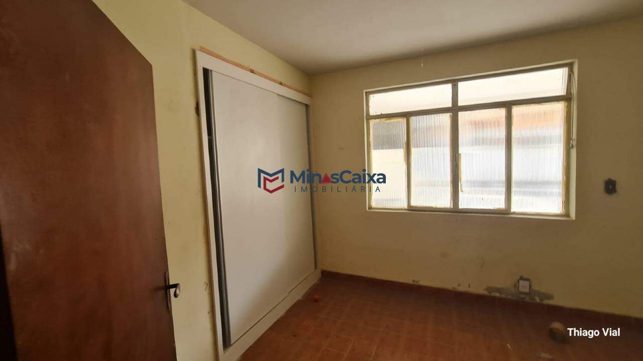 Casa à venda com 5 quartos, 340m² - Foto 8