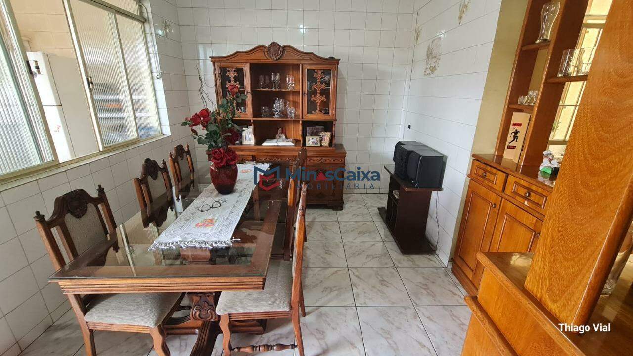 Casa à venda com 5 quartos, 340m² - Foto 7