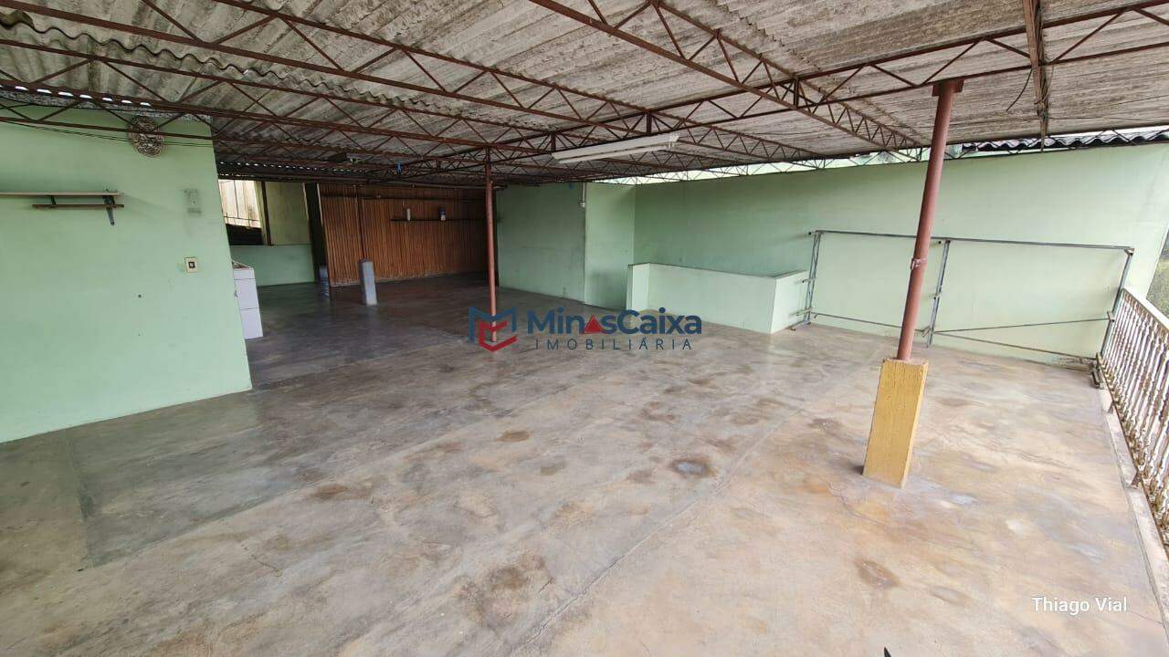 Casa à venda com 4 quartos, 205m² - Foto 15