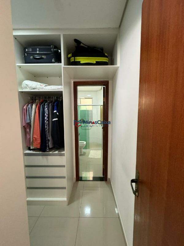 Apartamento à venda com 3 quartos, 110m² - Foto 17