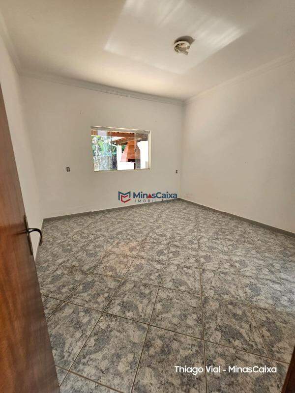 Casa à venda com 3 quartos, 240m² - Foto 24