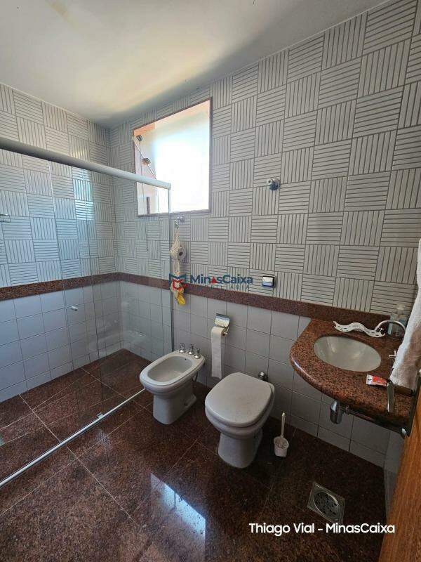 Casa à venda com 3 quartos, 388m² - Foto 21