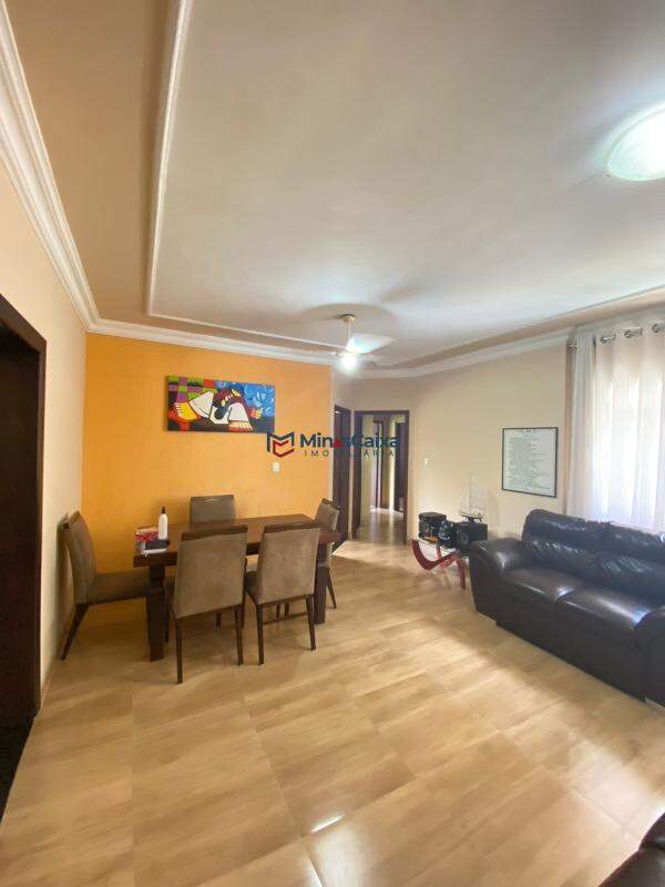 Apartamento para alugar com 3 quartos, 96m² - Foto 2