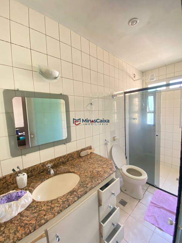 Apartamento para alugar com 3 quartos, 96m² - Foto 19