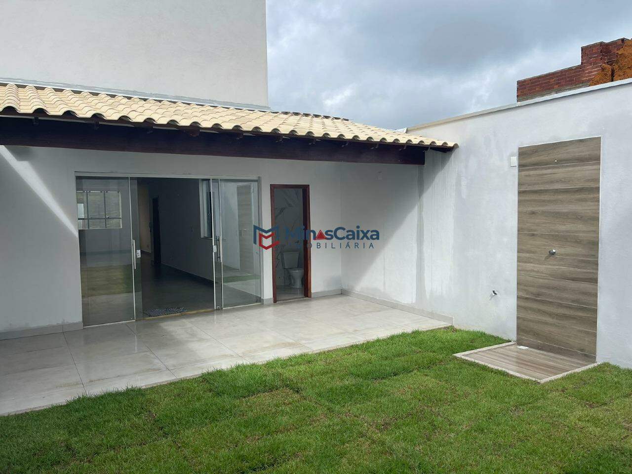 Casa à venda com 3 quartos, 190m² - Foto 3