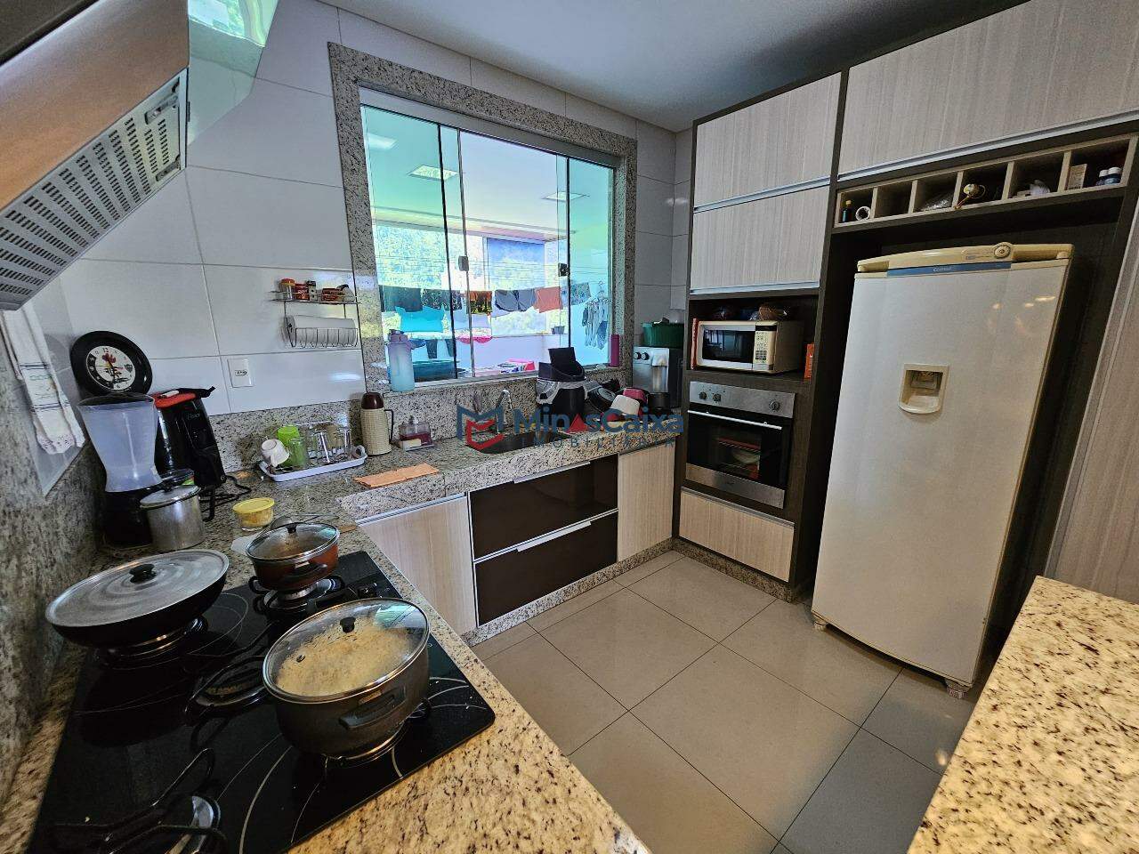 Apartamento à venda com 3 quartos, 225m² - Foto 9