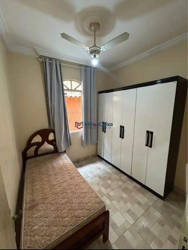 Casa à venda com 4 quartos, 200m² - Foto 13