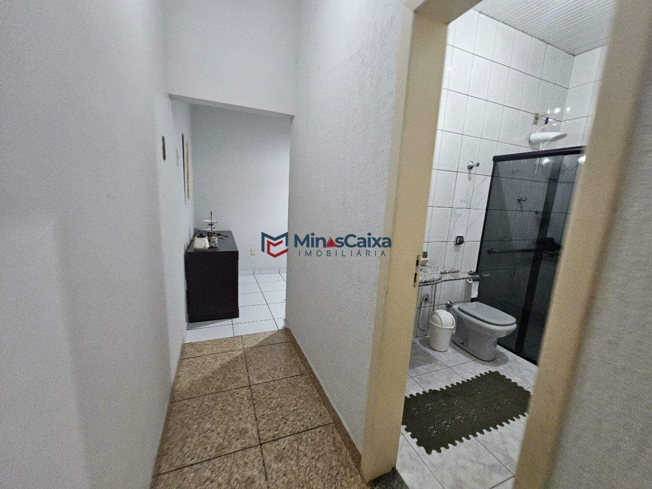 Casa à venda com 4 quartos, 254m² - Foto 18